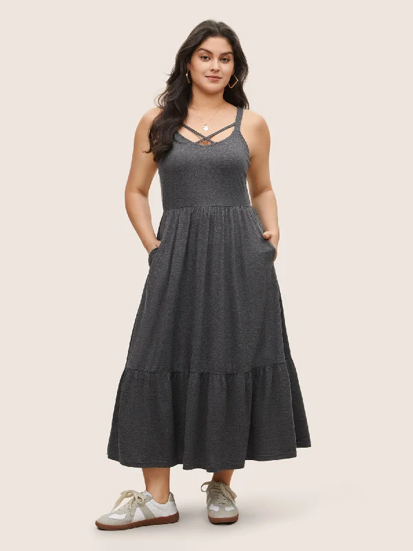 Midi dresses with side slits for a sexy and elegant appearance Solid Crisscross Patchwork Ruffle Hem Dress Midi dresses with side slits for a sexy and elegant appearance Solid Crisscross Patchwork Ruffle Hem Dress