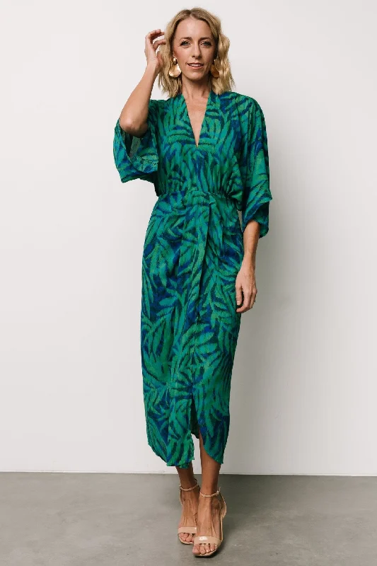 Midi dresses with ruched sleeves for a more fitted and stylish arm look Janessa Midi Dress | Green + Blue Print Midi dresses with ruched sleeves for a more fitted and stylish arm look Janessa Midi Dress | Green + Blue Print