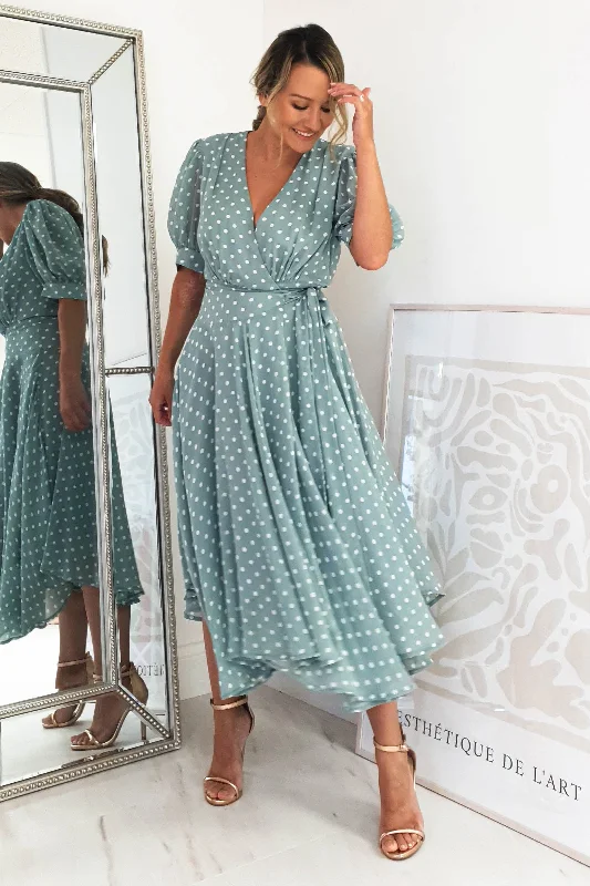 Midi dresses with fringe details for a fun and energetic style Andrea Polka Dot Midi Dress | Sage Midi dresses with fringe details for a fun and energetic style Andrea Polka Dot Midi Dress | Sage
