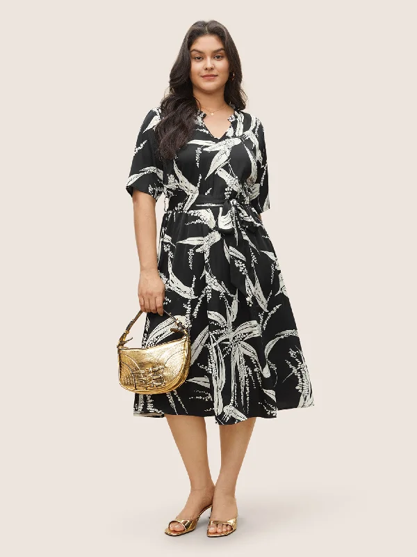 Midi dresses with wrap - around skirts for a customizable fit Plants Print Notched Belted Pocket Dress Midi dresses with wrap - around skirts for a customizable fit Plants Print Notched Belted Pocket Dress