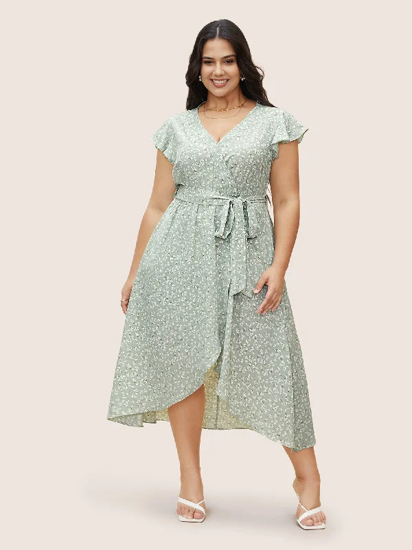 Midi dresses with pleated bodices for a classic and tailored look Ditsy Floral Ruffle Cap Sleeve Belted Dress Midi dresses with pleated bodices for a classic and tailored look Ditsy Floral Ruffle Cap Sleeve Belted Dress