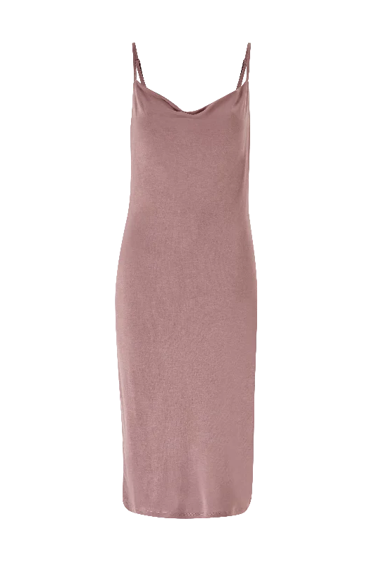 Mini Women Dress with a Short Hem for a Young and Trendy StyleHazel Singlet Dress Grape Mini Women Dress with a Short Hem for a Young and Trendy StyleHazel Singlet Dress Grape