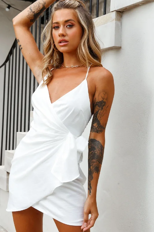 Empire Waist Women Dress to Accentuate the Bust and Conceal the WaistMedellin Gathered Detail Side-Tie Wrap Dress White Empire Waist Women Dress to Accentuate the Bust and Conceal the WaistMedellin Gathered Detail Side-Tie Wrap Dress White