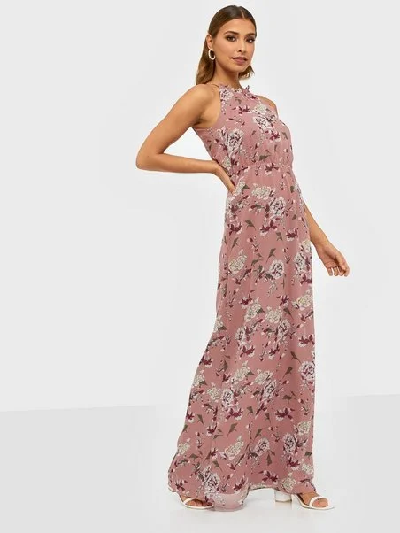 Ball Gown Women Dress with a Full Skirt for a Princess - like LookPretty Flounce Gown Ball Gown Women Dress with a Full Skirt for a Princess - like LookPretty Flounce Gown
