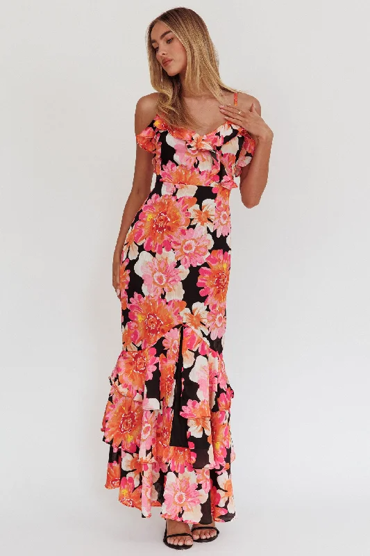 Pleated Women Dress with a Timeless and Elegant TextureSilvana Frill Trim Maxi Dress Black/Pink Pleated Women Dress with a Timeless and Elegant TextureSilvana Frill Trim Maxi Dress Black/Pink