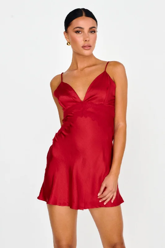 Backless Women Dress for a Sexy and Alluring Look at Evening EventsTheriz Lace Trim Cami Mini Dress Red Backless Women Dress for a Sexy and Alluring Look at Evening EventsTheriz Lace Trim Cami Mini Dress Red
