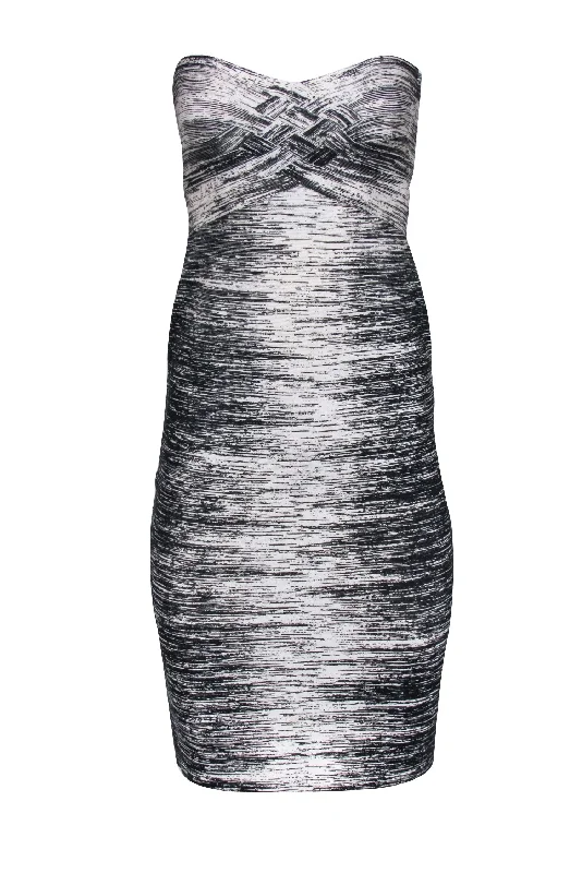 Strapless Women Dress with a Built - in Bra for Comfort and Support Strapless Women Dress with a Built - in Bra for Comfort and Support Herve Leger - Black & White Print Strapless Bandage Dress Sz S Strapless Women Dress with a Built - in Bra for Comfort and Support Strapless Women Dress with a Built - in Bra for Comfort and Support Herve Leger - Black & White Print Strapless Bandage Dress Sz S