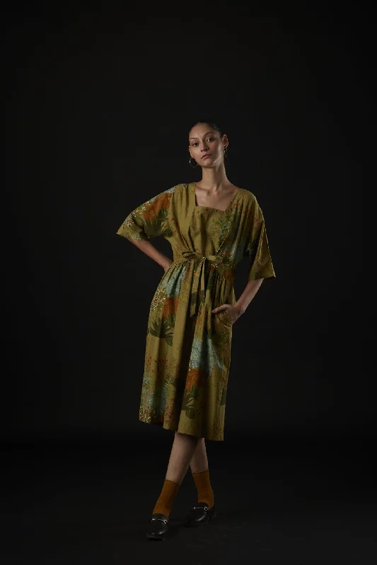 Halter Neck Women Dress to Show Off the Shoulders and Neckline Halter Neck Women Dress to Show Off the Shoulders and Neckline MOOR DRESS Halter Neck Women Dress to Show Off the Shoulders and Neckline Halter Neck Women Dress to Show Off the Shoulders and Neckline MOOR DRESS