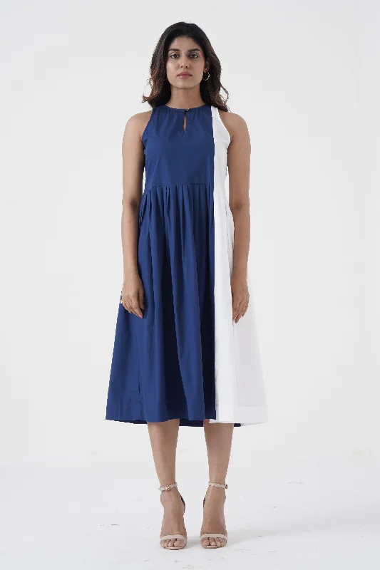 Halter Neck Women Dress to Show Off the Shoulders and Neckline Halter Neck Women Dress to Show Off the Shoulders and Neckline Pleated dress - Blue Halter Neck Women Dress to Show Off the Shoulders and Neckline Halter Neck Women Dress to Show Off the Shoulders and Neckline Pleated dress - Blue