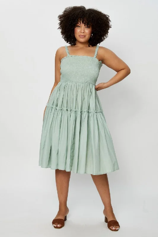 Midi dresses with tassel accents for a bohemian and free - spirited styleGreen Midi Dress Square Neck Sleeveless Midi dresses with tassel accents for a bohemian and free - spirited styleGreen Midi Dress Square Neck Sleeveless