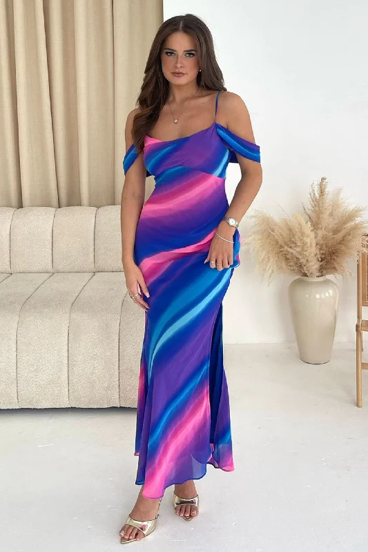 Midi dresses with gathered skirts for a full and flowing silhouetteJulia Ombre Blue Pink Midi Dress Midi dresses with gathered skirts for a full and flowing silhouetteJulia Ombre Blue Pink Midi Dress
