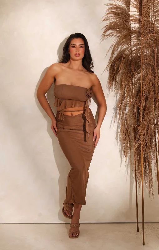 Midi dresses with pleated skirts for a timeless and elegant appealMocha Brown Rose Cut Out Frill Midi Dress - Reine Midi dresses with pleated skirts for a timeless and elegant appealMocha Brown Rose Cut Out Frill Midi Dress - Reine