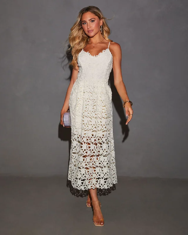 Midi dresses with V - necklines for a flattering and elongating effectPicturesque Lace Midi Dress Midi dresses with V - necklines for a flattering and elongating effectPicturesque Lace Midi Dress