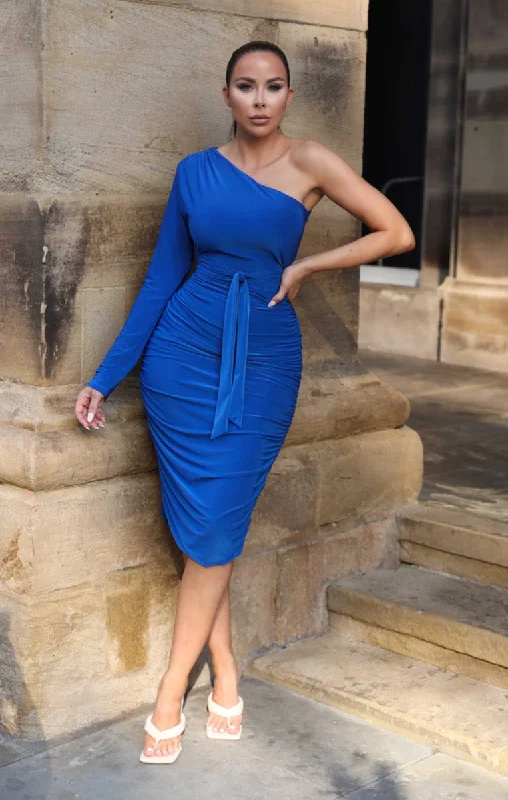 Midi dresses with ruffled sleeves for a more feminine and voluminous lookRoyal Blue One Shoulder Ruched Slinky Midi Dress - Savannah Midi dresses with ruffled sleeves for a more feminine and voluminous lookRoyal Blue One Shoulder Ruched Slinky Midi Dress - Savannah