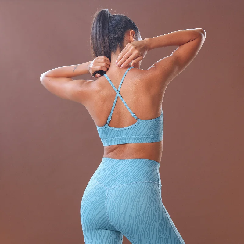 anti - chafing women sport bra for comfort during exerciseCore Strappy Bra - Delph Blue anti - chafing women sport bra for comfort during exerciseCore Strappy Bra - Delph Blue