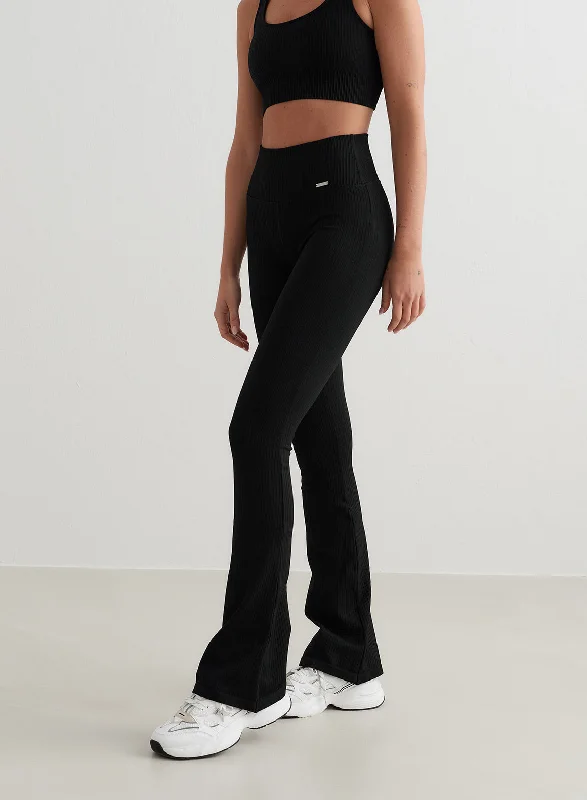 women tights with a self - adjusting fabric for a perfect fitBlack Ribbed Seamless Flare Tights women tights with a self - adjusting fabric for a perfect fitBlack Ribbed Seamless Flare Tights
