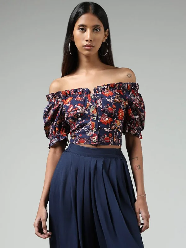 Women's low - rise denim pants Distressed women jeans for a trendy and edgy look Bombay Paisley Navy Floral Printed Off-Shoulder Blended Linen Crop Top Women's low - rise denim pants Distressed women jeans for a trendy and edgy look Bombay Paisley Navy Floral Printed Off-Shoulder Blended Linen Crop Top