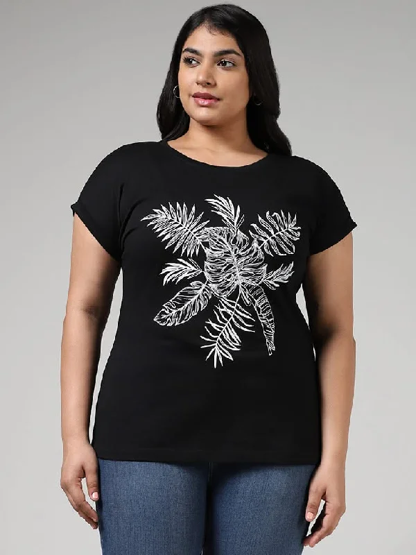 Women's pants for cocktail parties Distressed women jeans for a trendy and edgy look Gia Black Leaf Printed Cotton T-Shirt Women's pants for cocktail parties Distressed women jeans for a trendy and edgy look Gia Black Leaf Printed Cotton T-Shirt