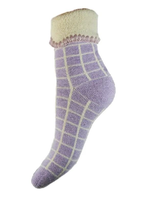 women tights for yoga and Pilates sessionsLilac Checked Cuff Socks