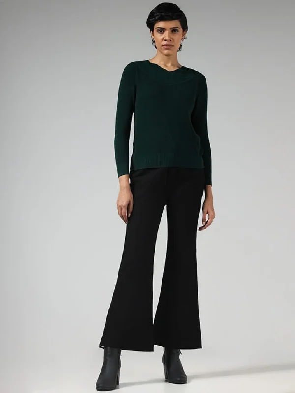 Women's pants for office meetings High - waisted women jeans for a flattering silhouette LOV Green Solid Sweater Women's pants for office meetings High - waisted women jeans for a flattering silhouette LOV Green Solid Sweater