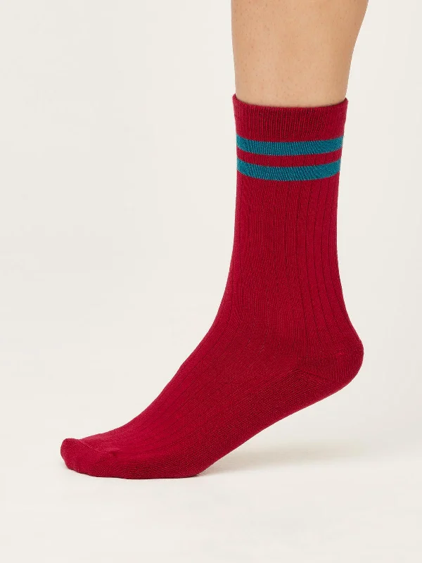 Women's moisture - wicking athletic crew socksRUGBY STRIPE SPORT SOCKS - MAGENTA PINK Women's moisture - wicking athletic crew socksRUGBY STRIPE SPORT SOCKS - MAGENTA PINK