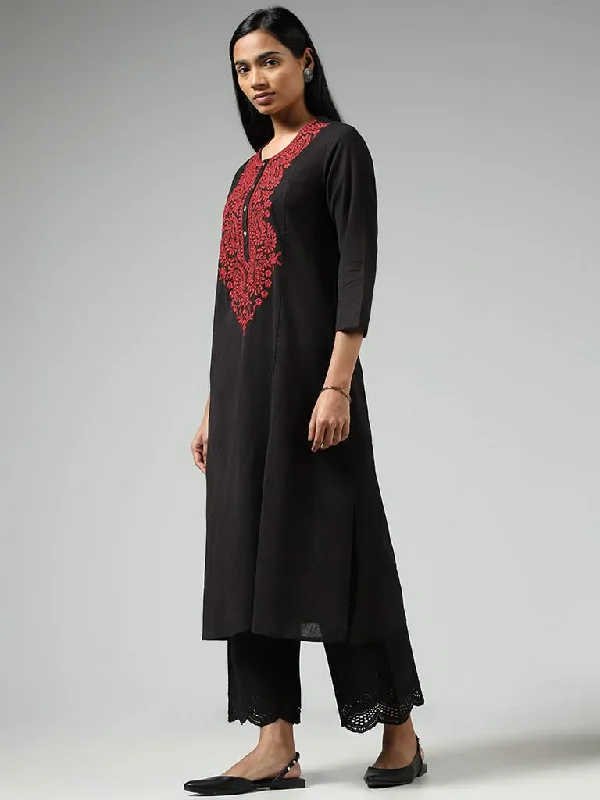 Women's pants with reflective strips Acid - wash women jeans with a retro finish Utsa Charcoal Paisley Floral Embroidered A-Line Kurta Women's pants with reflective strips Acid - wash women jeans with a retro finish Utsa Charcoal Paisley Floral Embroidered A-Line Kurta