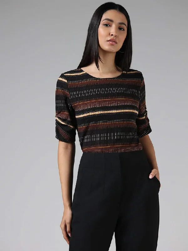 Women's pants for travel Embellished women jeans with studs or rhinestones for a glamorous touch Wardrobe Dark Brown Striped Knitted Top Women's pants for travel Embellished women jeans with studs or rhinestones for a glamorous touch Wardrobe Dark Brown Striped Knitted Top