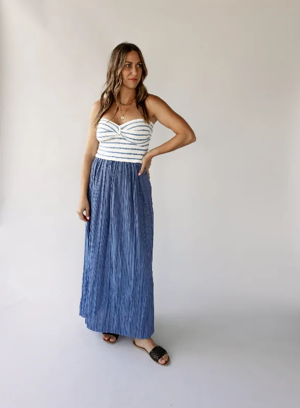 Polyester maxi dresses for easy - care and durabilityClassic Twist Sleeveless Maxi Dress - Final Sale Polyester maxi dresses for easy - care and durabilityClassic Twist Sleeveless Maxi Dress - Final Sale