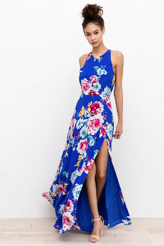 Maxi dresses with bow accents at the waist for a sweet appearanceDREAM SILK MAXI DRESS Maxi dresses with bow accents at the waist for a sweet appearanceDREAM SILK MAXI DRESS