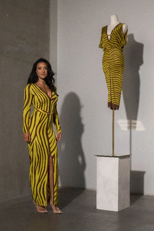 Maxi dresses with a cinched waist for a defined silhouetteLime Print Juki Maxi Dress Maxi dresses with a cinched waist for a defined silhouetteLime Print Juki Maxi Dress