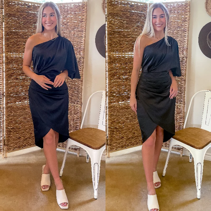 Maxi dresses with mesh panels for a sexy and trendy appearanceGraceful and Gorgeous One Shoulder Satin Midi Dress in Black Maxi dresses with mesh panels for a sexy and trendy appearanceGraceful and Gorgeous One Shoulder Satin Midi Dress in Black