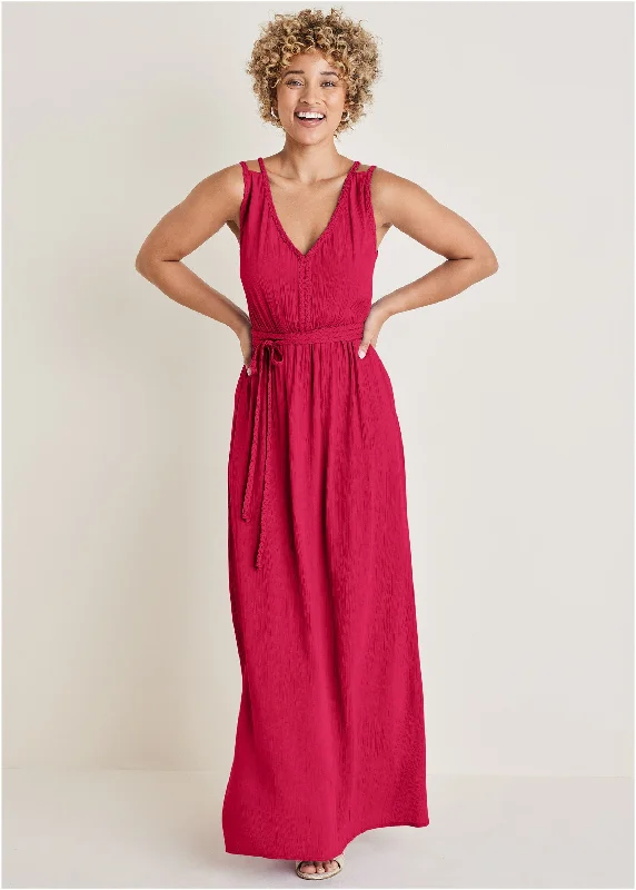 Maxi dresses with a paisley print for a classic and elegant styleBraided Detail Maxi Dress - Barberry Maxi dresses with a paisley print for a classic and elegant styleBraided Detail Maxi Dress - Barberry