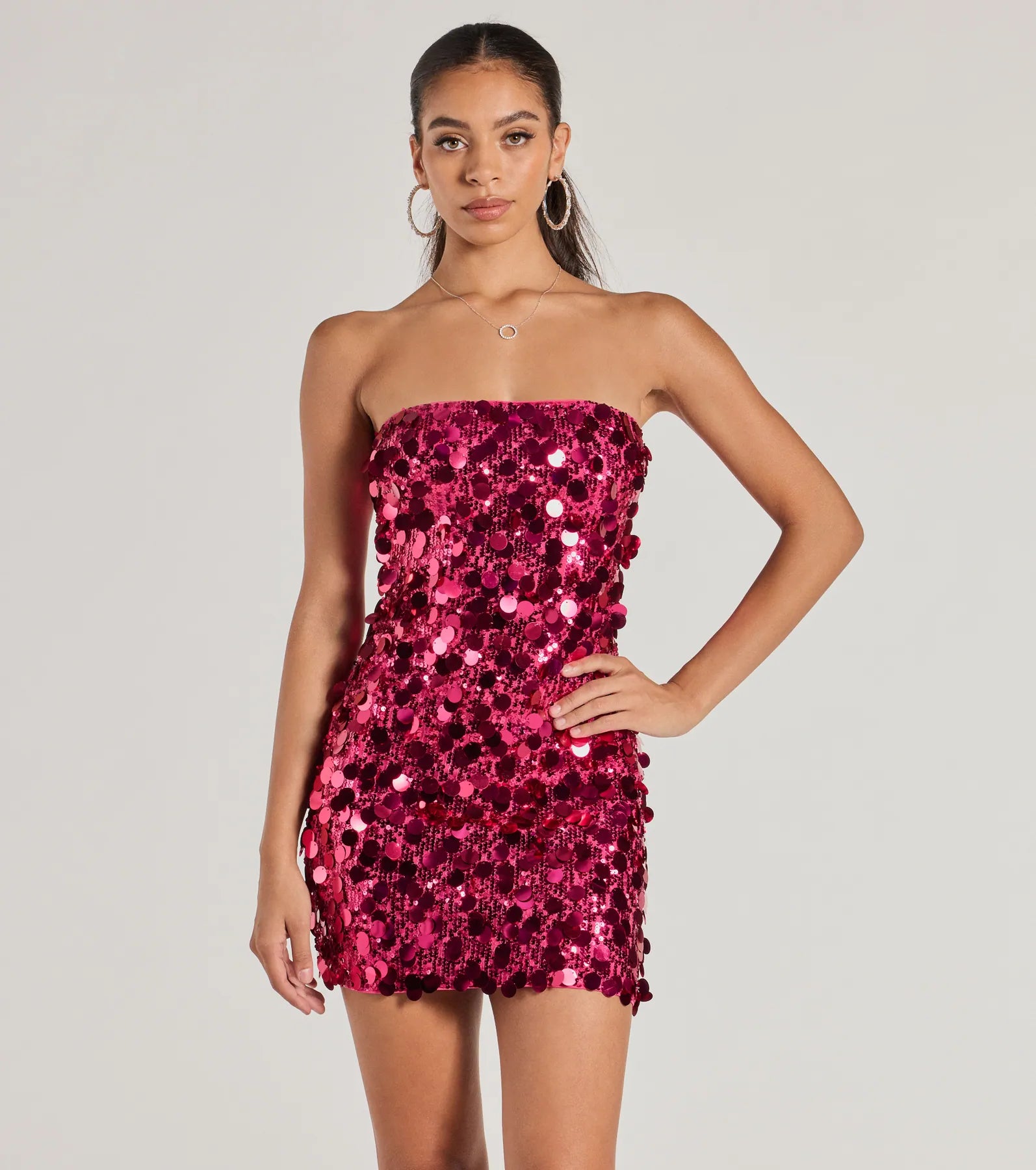 Mini dresses with puff sleeves for a vintage lookParty-Starter Sequin Strapless Bodycon Mini Dress Mini dresses with puff sleeves for a vintage lookParty-Starter Sequin Strapless Bodycon Mini Dress