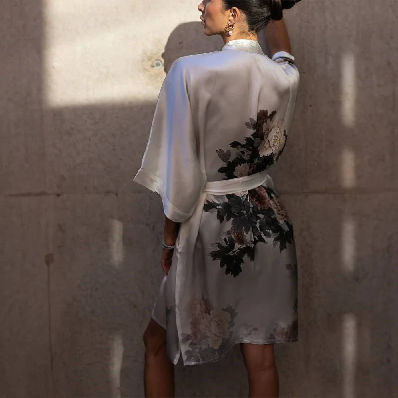 kimono - style women robes for a Japanese - inspired aestheticSilk Keina Short Kimono Robe kimono - style women robes for a Japanese - inspired aestheticSilk Keina Short Kimono Robe